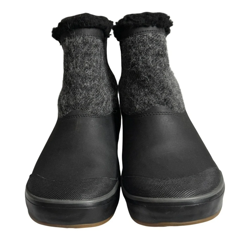 Keen Elsa Chelsea Waterproof Boots Black Grey Wool Faux Fur Lining Womens 8